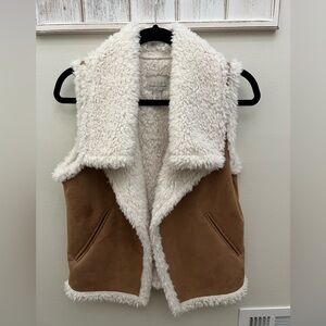 Nordstrom Hinge Woman’s Faux Suede and Shearling Vest, Small